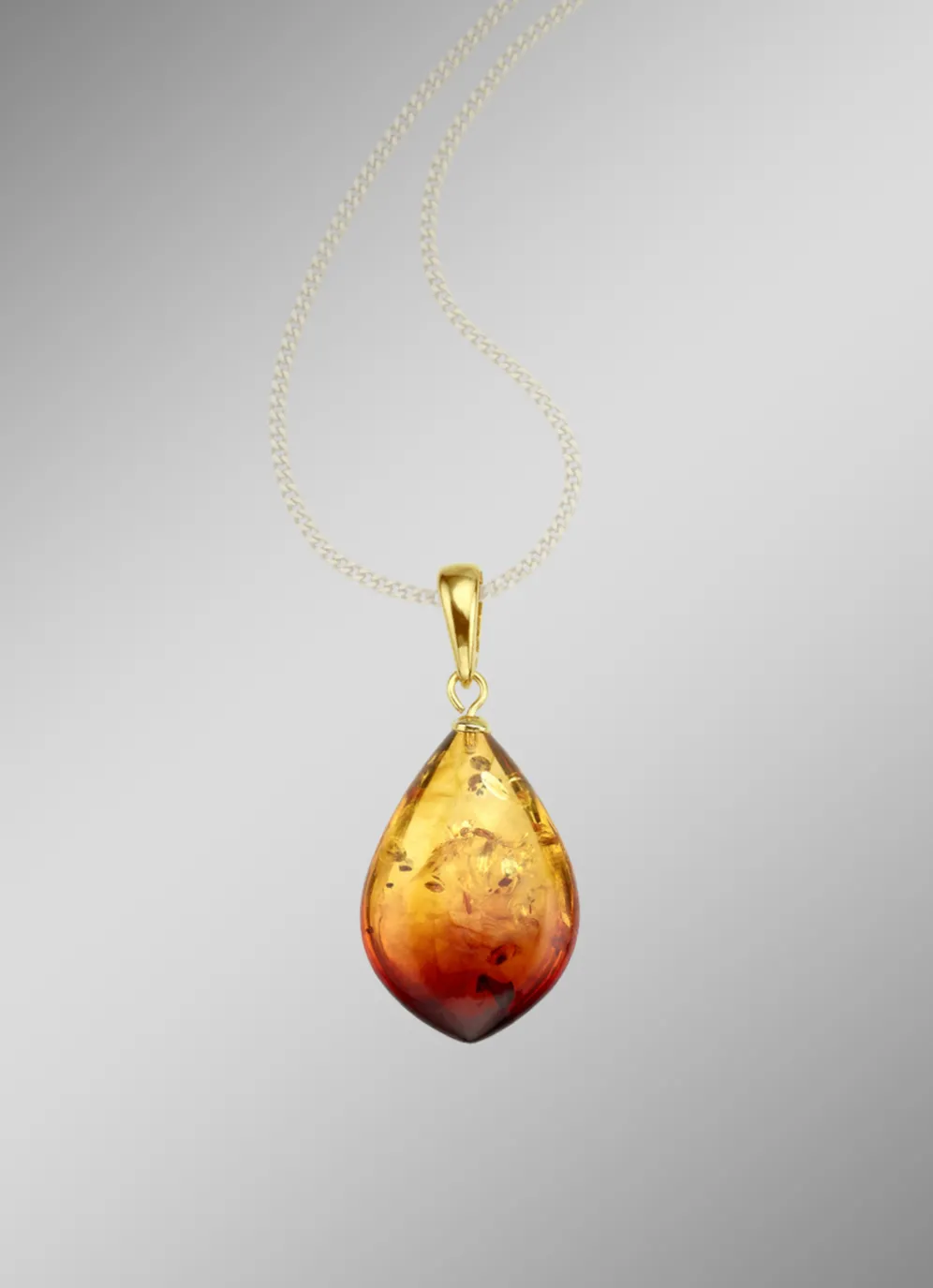 Anhänger mit echtem Bernstein