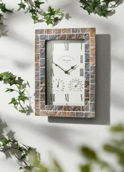 Außenwanduhr im Mosaik-Stil