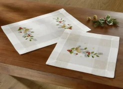 Aufwendig bestickte Tischdecke oder Kissenbezug