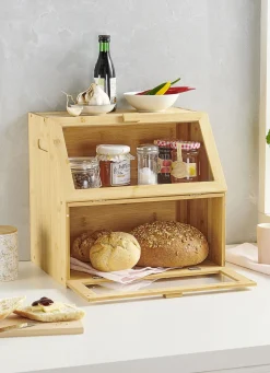 Backwaren-Theke für das Frühstücksbuffet zu Hause