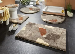 Badgarnitur, auch besonders für Rollstuhl und Rollator geeignet