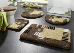 Badgarnitur mit rutschhemmend latexierter Rückseite