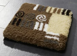 Badgarnitur mit rutschhemmend latexierter Rückseite