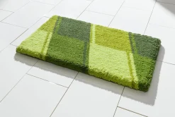 Badgarnitur mit rutschhemmender Rückseite