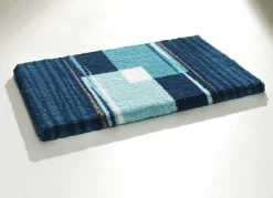 Badgarnitur mit rutschhemmender Rückseite