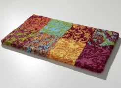 Badgarnitur von Grund mit weichem Flor