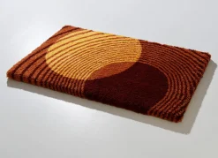 Badgarnitur von LineaDue mit rutschhemmender Rückseite