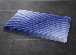 Barfußweiche Badgarnitur mit latexierter Rückseite