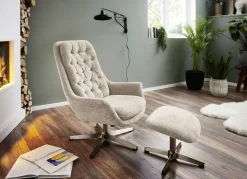 Bequemer Relax-Sessel mit Hocker