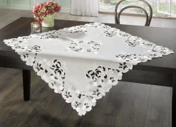 Bestickte Tisch- und Raumdekoration