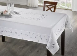 Bestickte Tisch- und Raumdekoration mit Blümchen-Bordüre