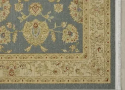 Brücke und Teppiche mit Orient-Optik