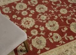 Brücke und Teppiche mit Orient-Optik