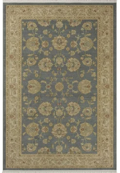 Brücke und Teppiche mit Orient-Optik