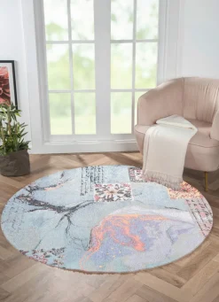 Brücken und Teppich in angenehmer Qualität