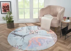 Brücken und Teppich in angenehmer Qualität