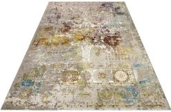 Brücken und Teppiche aus Flachgewebe mit aufwendiger Dessinierung