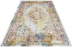 Brücken und Teppiche aus Flachgewebe mit aufwendiger Dessinierung