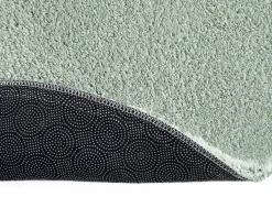 Brücken und Teppiche mit Anti-Rutschbeschichtung