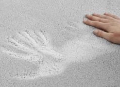 Brücken und Teppiche mit Anti-Rutschbeschichtung