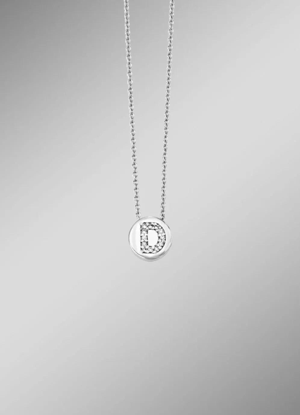 Buchstaben-Anhänger mit Ankerkette