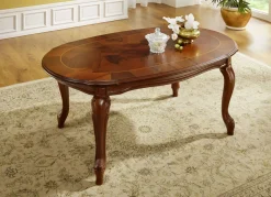 Couchtisch mit geschwungenen Tischbeinen