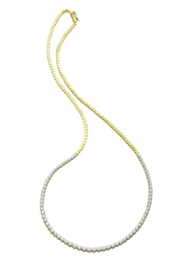 Edle Halskette mit Brillanten