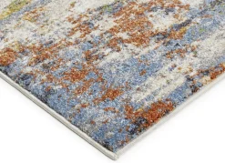 Einfallsreich gestaltete Brücken und Teppiche