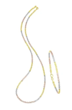 Elegante Garnitur in Tricolor, mit Karabiner