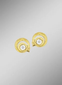 Elegante Ohrstecker mit Brillant