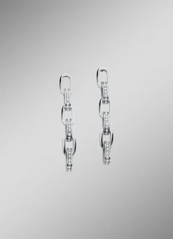 Elegante Ohrstecker mit funkelnden Kristallen
