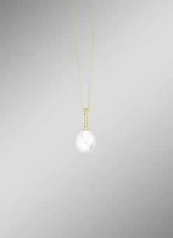 Eleganz neu definiert –Vergoldeter Anhänger