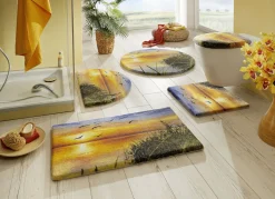 Farbenprächtige Badgarnitur mit schöner Bandeinfassung