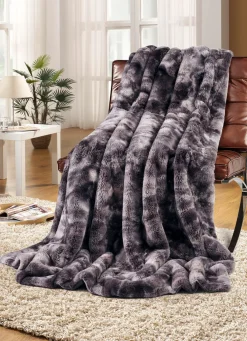 Felldecke aus naturgetreuem Webpelz