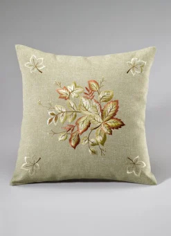 Filigran gearbeitete Tisch- und Raumdekoration