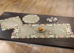 Frühlingshafte Tisch- und Raumdekoration