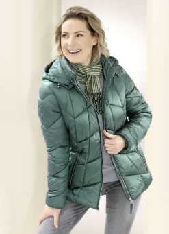 Funktionsjacke aus recycelten Fasern