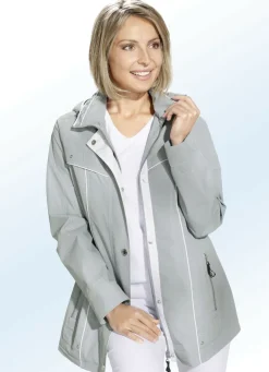 Funktionsjacke mit abnehmbarer Kapuze