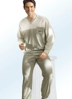 Götting Schlafanzug mit V-Ausschnitt, Brusttasche und Bündchen