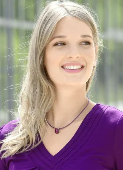 Halskette mit Kristallstein