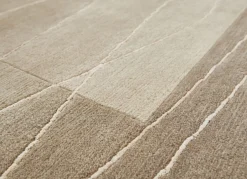 Handgeknüpfte Brücken und Teppiche in Naturfaser-Qualität