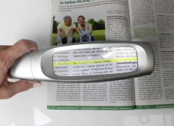 Handliche und praktische LED-Lupe