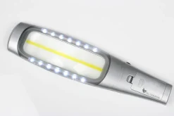 Handliche und praktische LED-Lupe