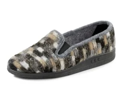 Hausschuh aus gemustertem Textilmaterial