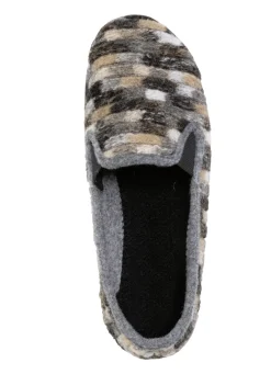 Hausschuh aus gemustertem Textilmaterial