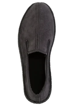 Hausschuh aus Veloursmaterial