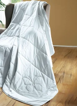 Hautsympathisches Bettwarenprogramm mit hochwertiger Füllung aus 100% Seide