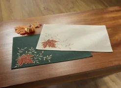 Herbstliche Tisch- und Raumdekoration mit aufwendigen Applikationen