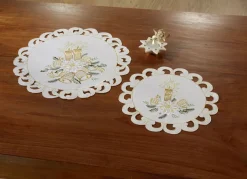 Hochwertig bestickte Tisch- und Raumdekoration aus dem Hause Schäfer