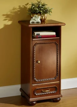 Hochwertige Möbelserie mit Echtholzfurnier